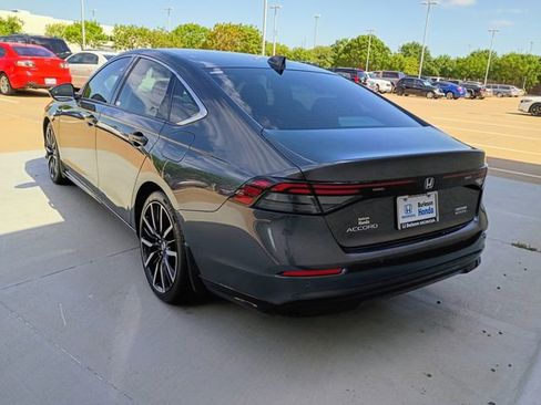 Used 2024 Honda Accord Touring image 5