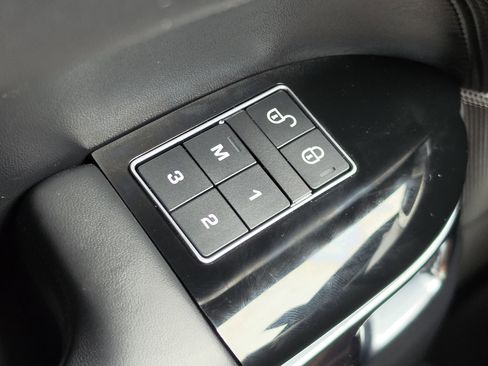 Used 2020 Land Rover Range Rover Sport HSE Dynamic AWD/4WD image 13