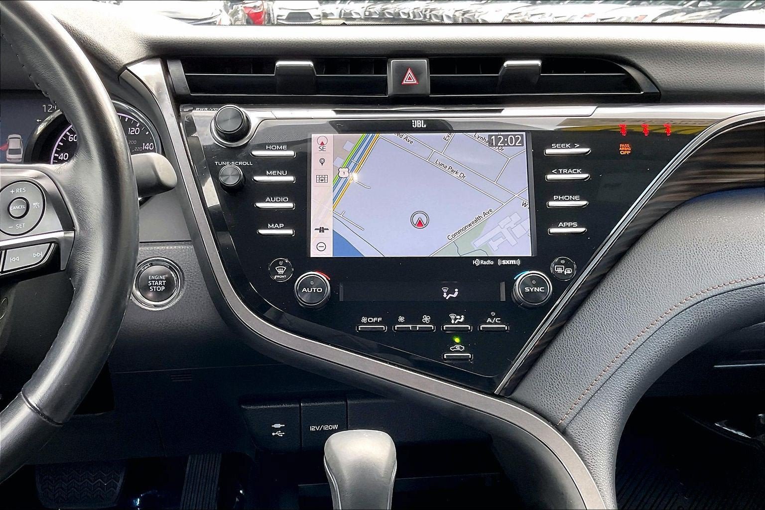 Used 2019 Toyota Camry XLE w/ Driver Assist Package FWD image 5