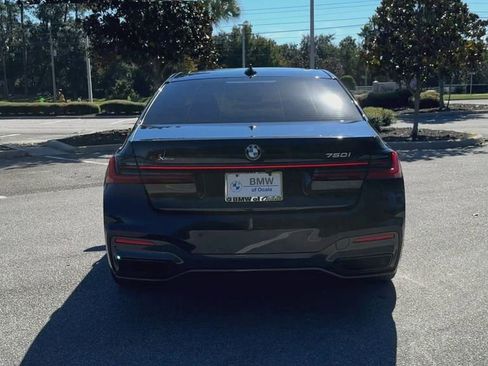 Used 2022 BMW 750i xDrive w/ Luxury Rear Seating Package image 9