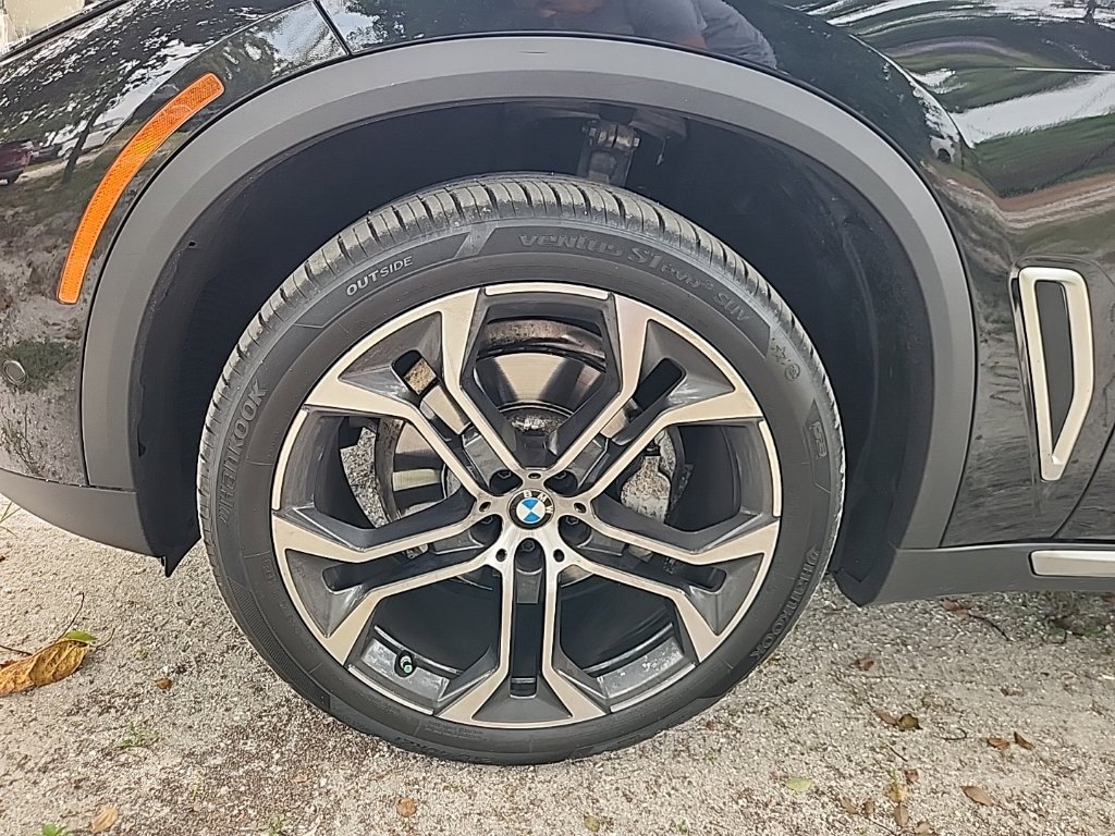 Certified 2023 BMW X5 sDrive40i w/ Premium Package RWD image 7