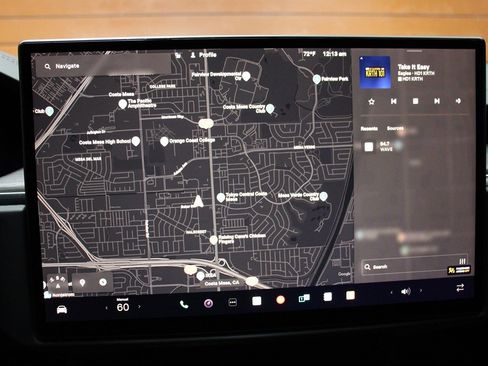 Used 2023 Tesla Model X image 51