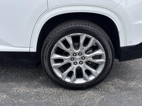 Certified 2024 GMC Acadia Denali w/ Super Cruise Package FWD image 9