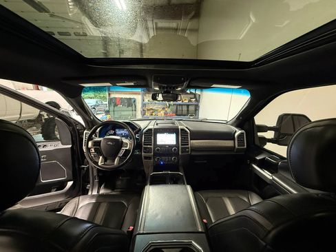 Used 2019 Ford F250 Platinum w/ Platinum Ultimate Package AWD/4WD image 17