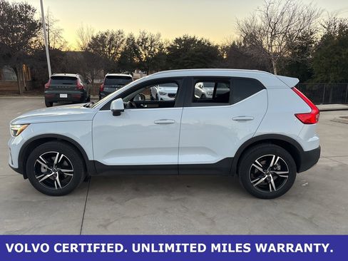 Certified 2025 Volvo XC40 B5 Core image 8