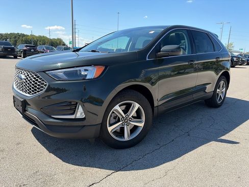 Used 2024 Ford Edge SEL w/ Convenience Package AWD/4WD image 3