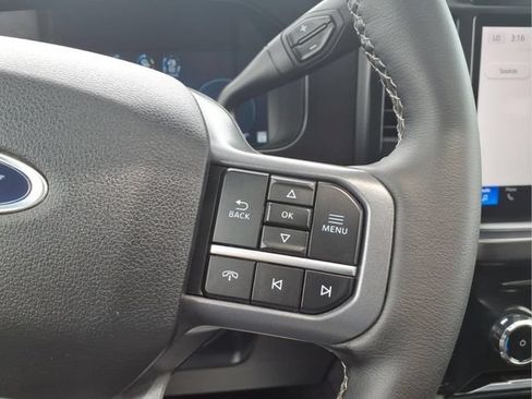 Used 2026 Ford F250 Lariat w/ Lariat Premium Package AWD/4WD image 16