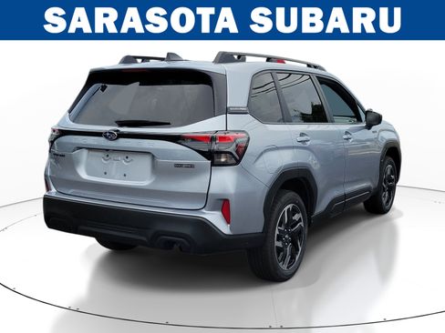 Used 2026 Subaru Forester Premium AWD/4WD image 6