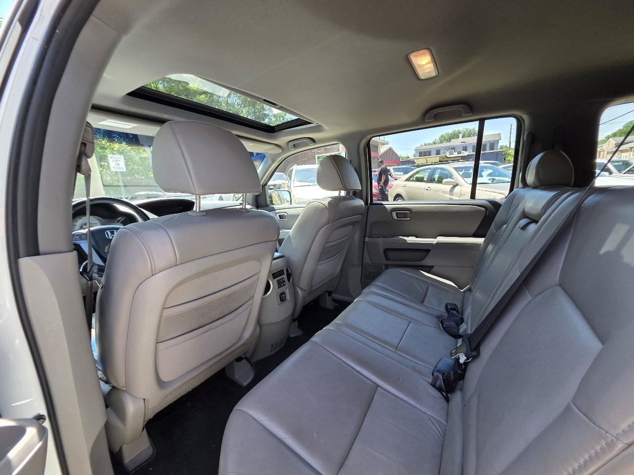 Used 2010 Honda Pilot EX-L image 21