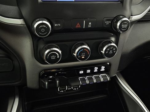 Used 2024 RAM 2500 Big Horn w/ Off Road Package AWD/4WD image 16