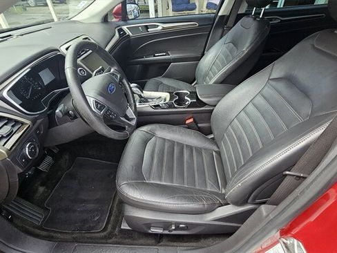 Used 2016 Ford Fusion SE w/ Equipment Group 202A image 8