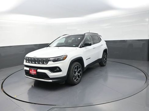 Used 2024 Jeep Compass Limited AWD/4WD image 40