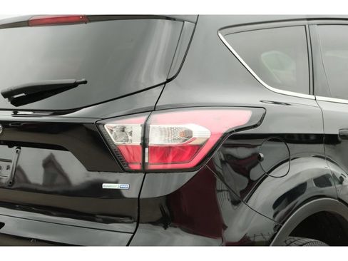 Used 2018 Ford Escape SE w/ SE Sync 3 Package AWD/4WD image 9