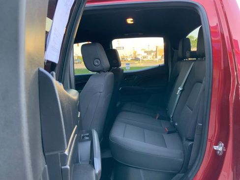 Used 2023 Chevrolet Colorado Trail Boss AWD/4WD image 19