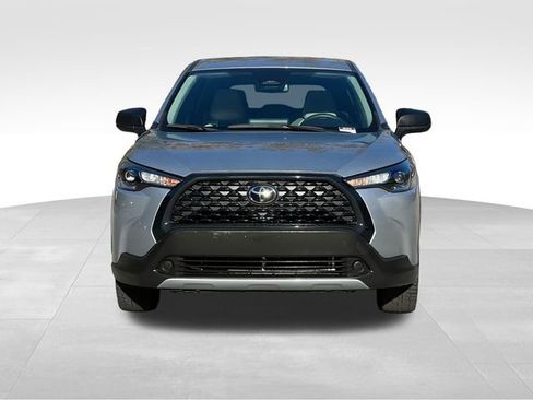 Used 2024 Toyota Corolla Cross L image 8