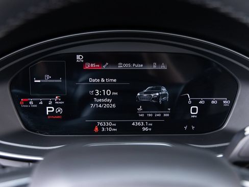 Used 2021 Audi Q5 Prestige w/ Prestige Package AWD/4WD image 11