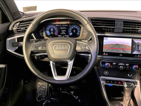 Used 2024 Audi Q3 2.0T Premium Plus w/ Premium Plus Package image 5