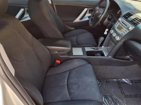 Used 2010 Toyota Camry XLE FWD image 22
