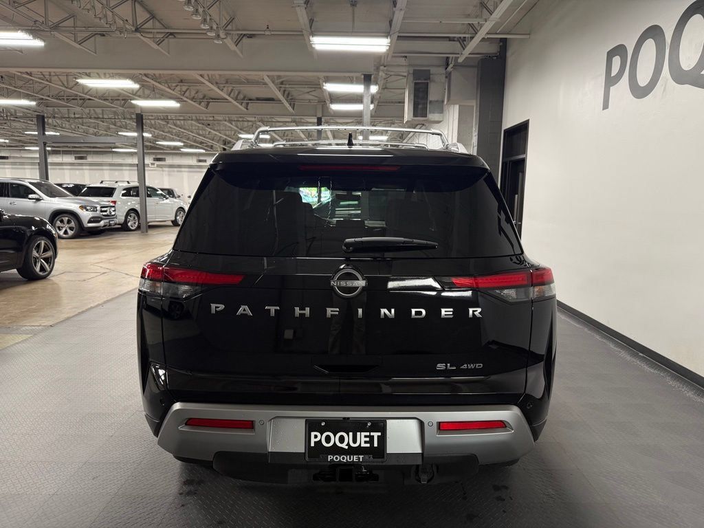 Used 2025 Nissan Pathfinder SL w/ SL Premium Package AWD/4WD image 5