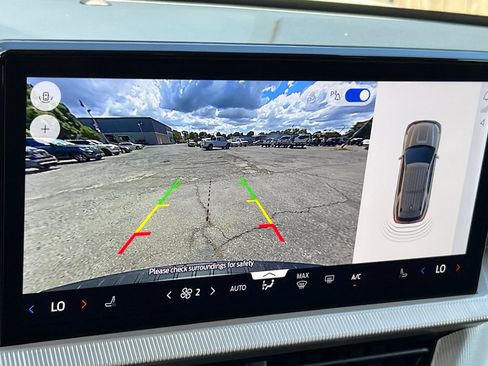 Used 2026 Ford Explorer Active RWD image 21