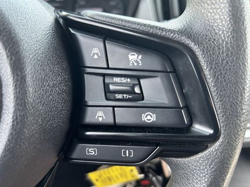 Used 2024 Subaru Crosstrek 2.5i Premium AWD/4WD image 15