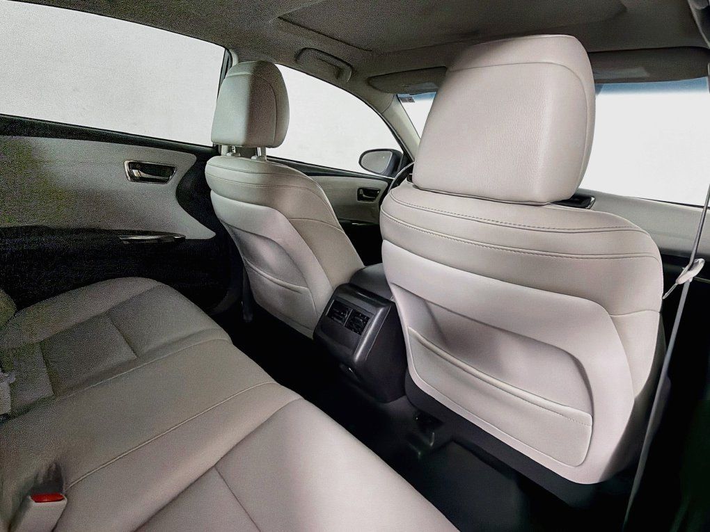 Used 2016 Toyota Avalon Touring FWD image 27