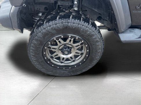 Used 2020 Jeep Gladiator Sport w/ Quick Order Package 24S image 9