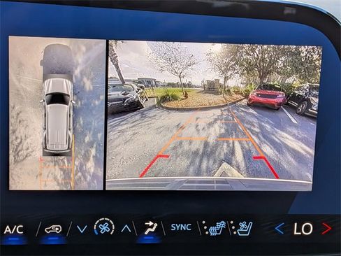 Used 2025 Chevrolet Tahoe High Country image 23