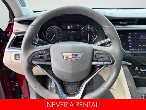 Used 2022 Cadillac XT6 Premium Luxury FWD image 12