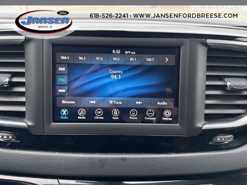 Used 2021 Chrysler Voyager Lxi image 21