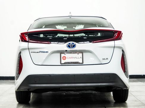 Used 2021 Toyota Prius Prime XLE FWD image 13