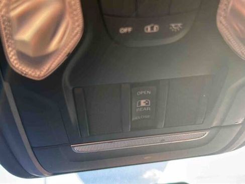 Used 2019 RAM 1500 Rebel AWD/4WD image 27