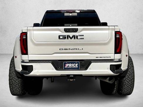Used 2024 GMC Sierra 3500 Denali Ultimate AWD/4WD image 4