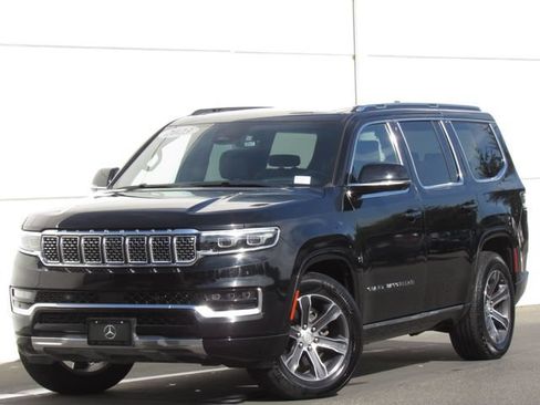 Used 2023 Jeep Grand Wagoneer 4WD image 1