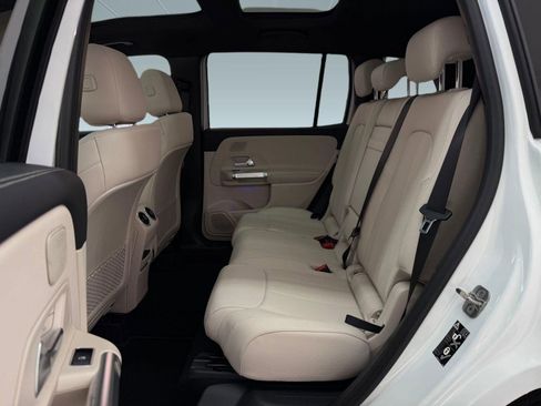 New 2026 Mercedes-Benz GLB 250 image 12
