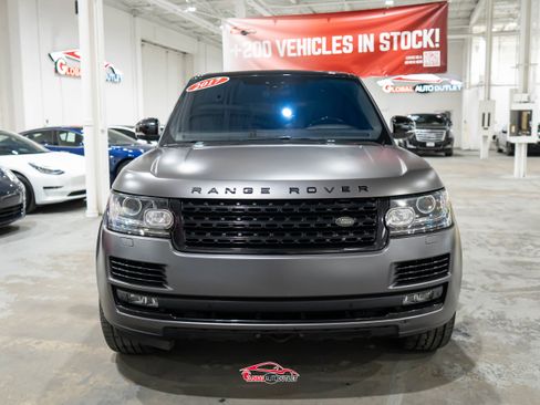 Used 2017 Land Rover Range Rover Long Wheelbase Supercharged image 2