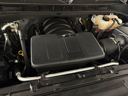 Used 2025 GMC Yukon Denali RWD image 33