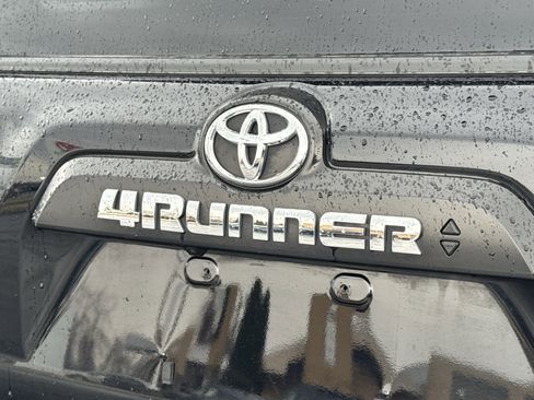 Used 2024 Toyota 4Runner TRD Off-Road image 41