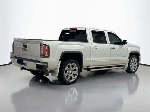 Used 2018 GMC Sierra 1500 Denali w/ Denali Ultimate Package image 7