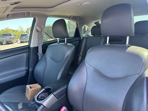 Used 2012 Toyota Prius Four w/ Deluxe Solar Roof Pkg FWD image 8