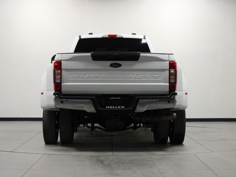 Used 2022 Ford F450 XLT w/ XLT Value Package image 5
