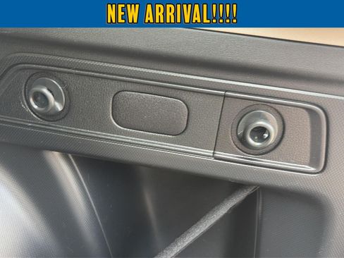 Used 2024 Subaru Forester AWD/4WD image 11