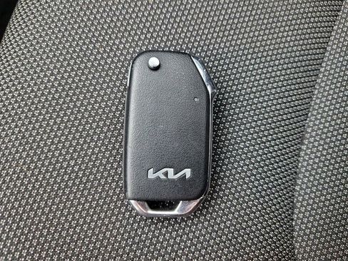 Used 2023 Kia Forte LXS image 32