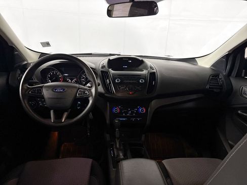 Used 2017 Ford Escape SE image 12