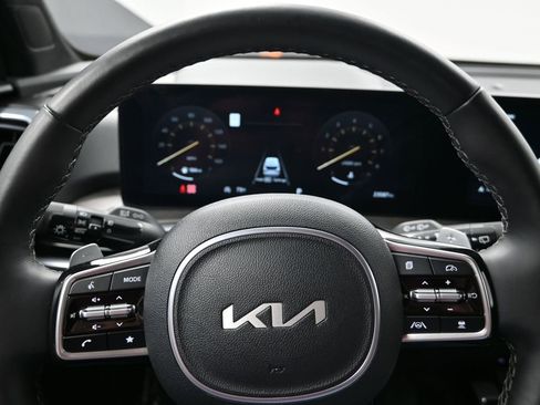 Certified 2024 Kia Sorento SX Prestige image 16