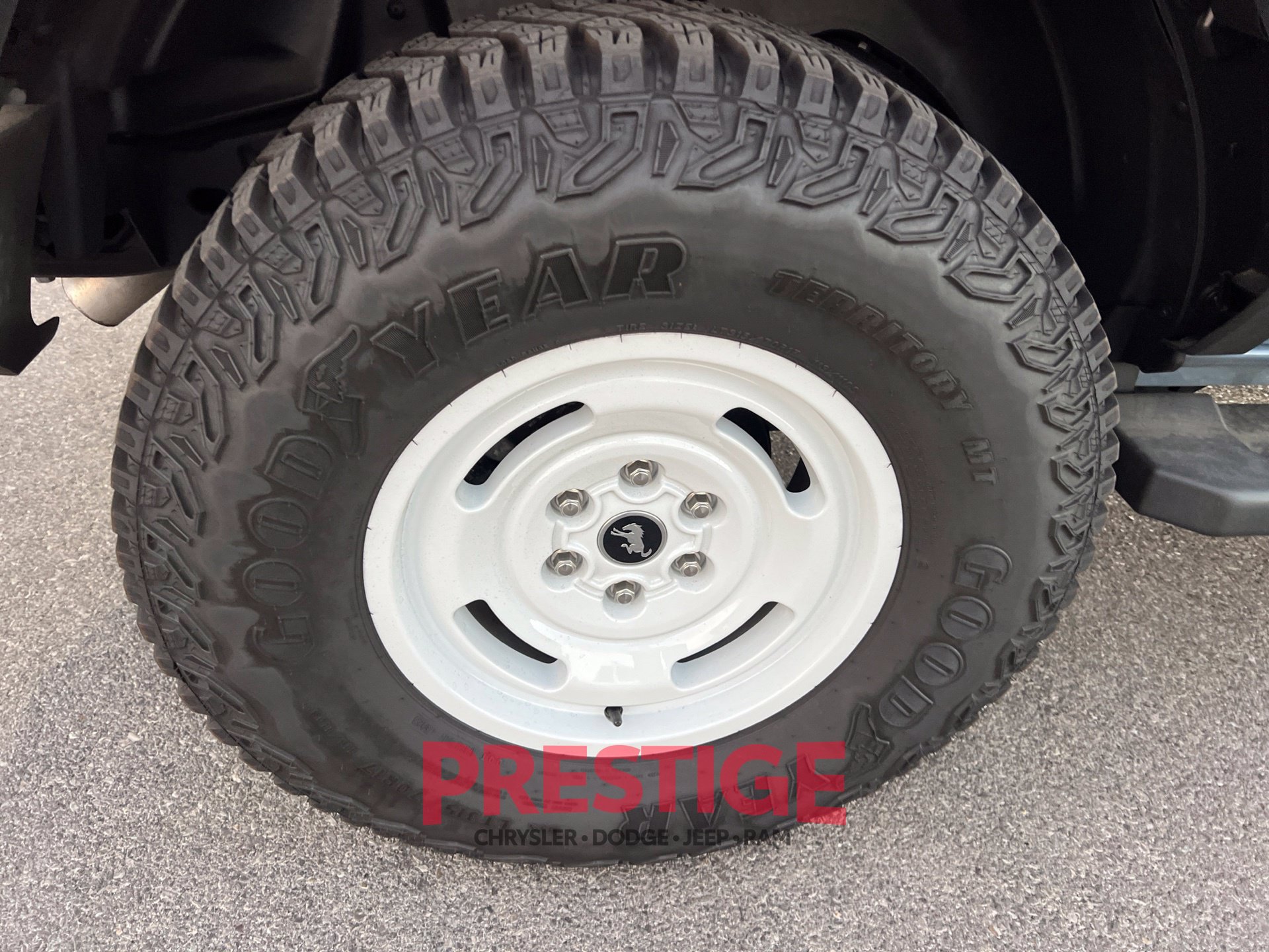 Used 2023 Ford Bronco Heritage Edition AWD/4WD image 14