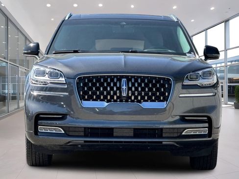 Certified 2020 Lincoln Aviator Grand Touring w/ Equipment Group 301A AWD/4WD image 9