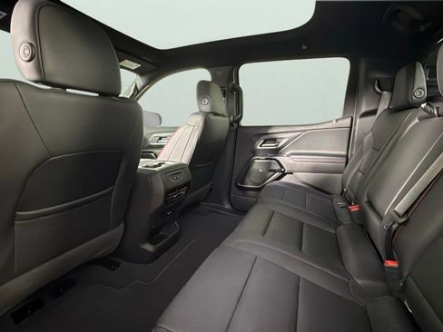 Certified 2025 Chevrolet Silverado EV RST image 29