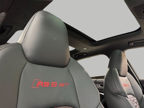 Used 2025 Audi RS 6 performance AWD/4WD image 17