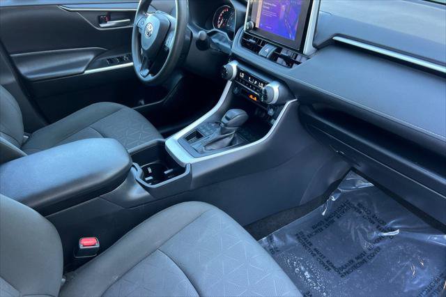 Certified 2023 Toyota RAV4 XLE AWD/4WD image 17